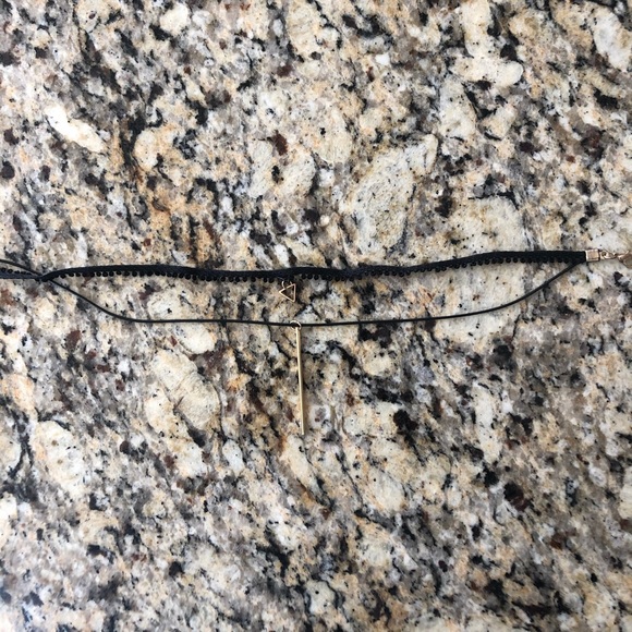 8 Chocker Necklaces - Picture 6 of 8